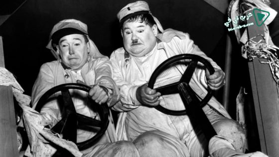 فيلم The Flying Deuces 1939 مترجم